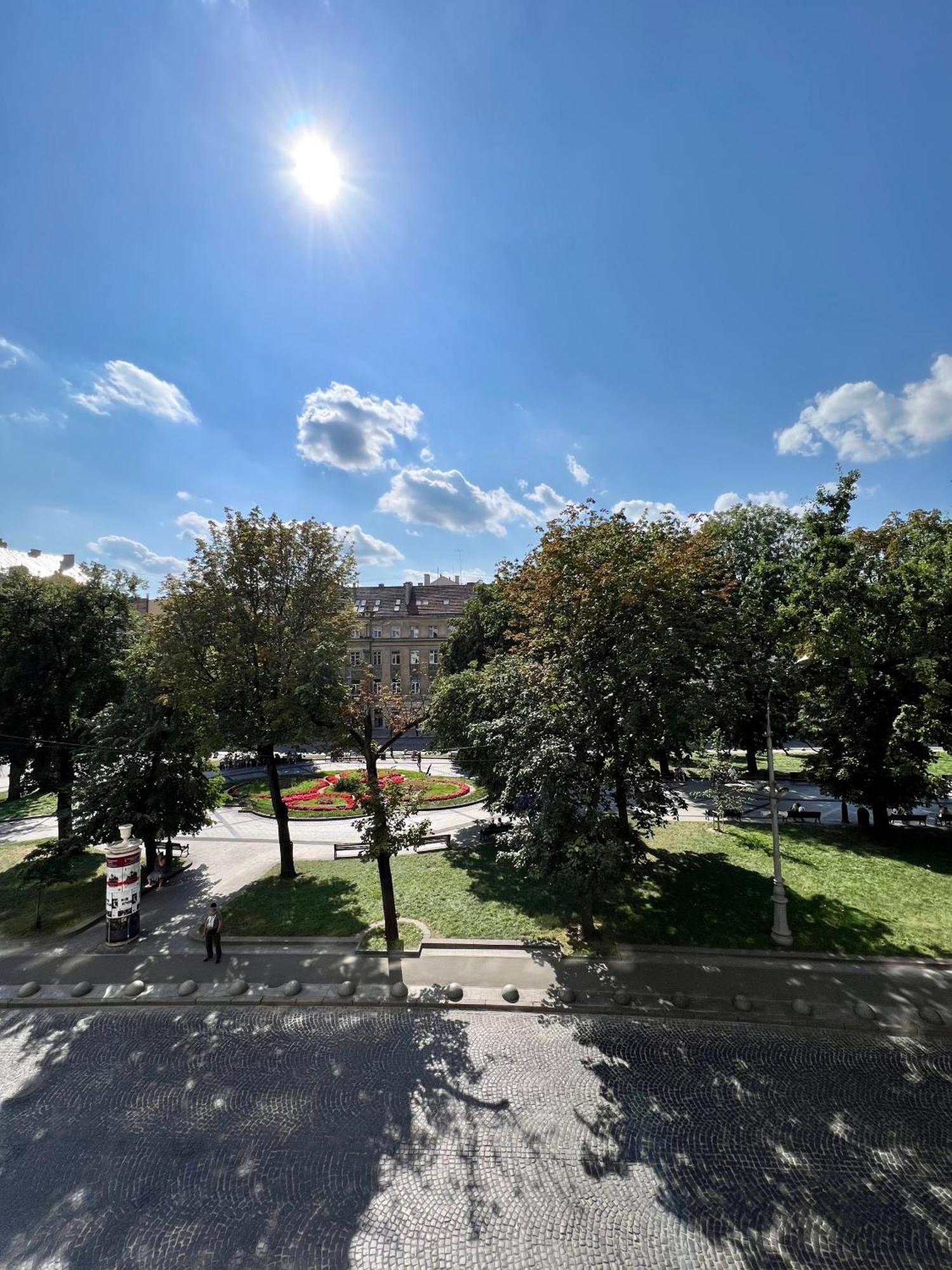 Avenue Apart Львов Экстерьер фото